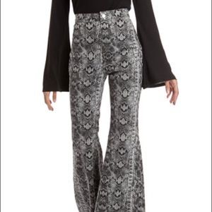 Free People Just Float On flare jeans, snakeskin print, size 27 NEW NEVER WORN